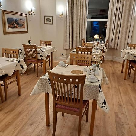 Somerset House B&B Grange-over-Sands Ngoại thất bức ảnh