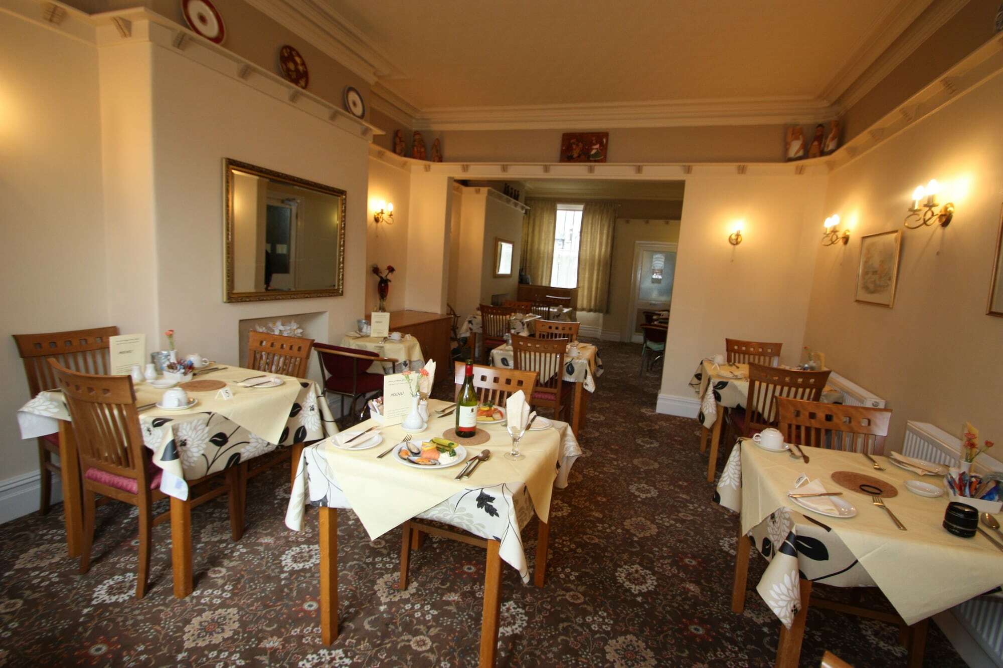 Somerset House B&B Grange-over-Sands Ngoại thất bức ảnh
